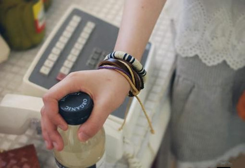 魏宏宇-姓名测试打分，魏宏宇免费测名字打多少分