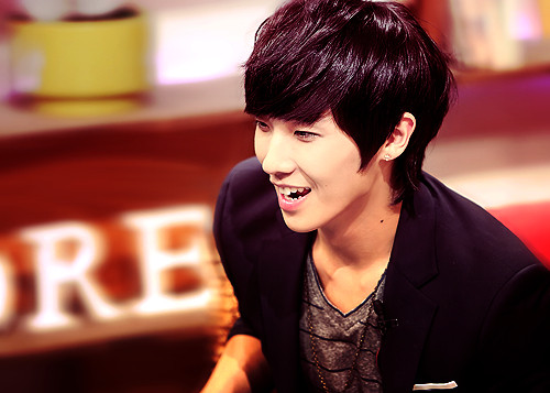 2024白羊座年五行缺火缺金男孩100分名字