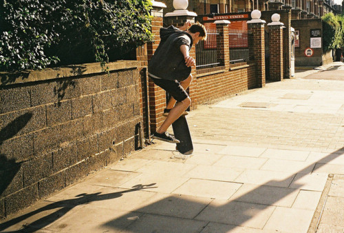 姓杨缺金男孩名字100分 姓杨缺金男孩名字100分